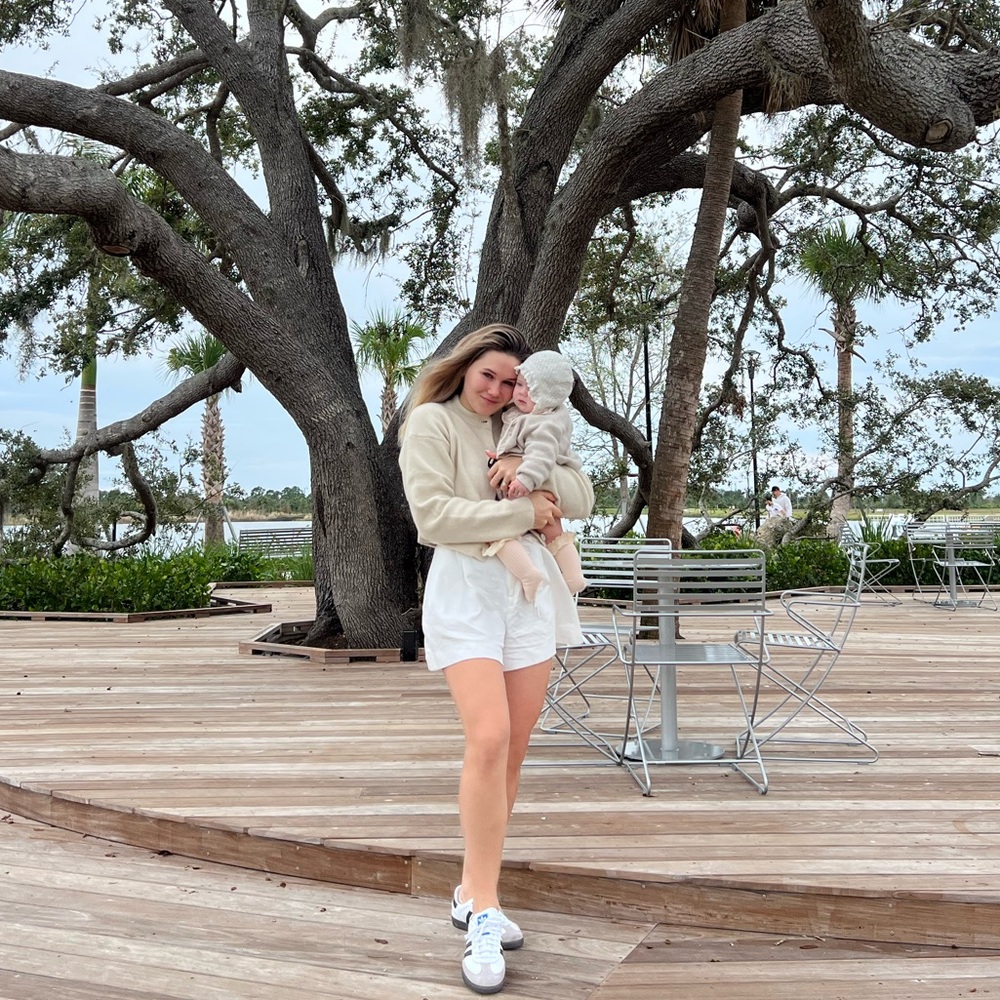 Meet your Posher, Abby